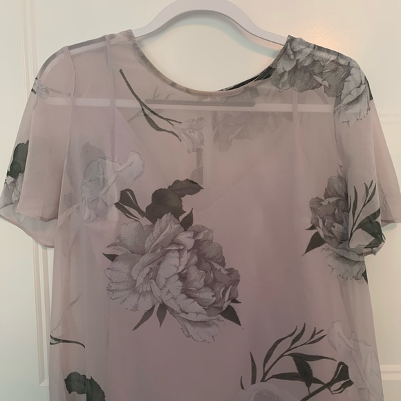 Dynamite Purple Floral Dress - Picture 3 of 6